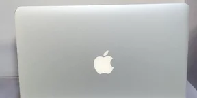 Apple Macbook Air 2017 Laptop