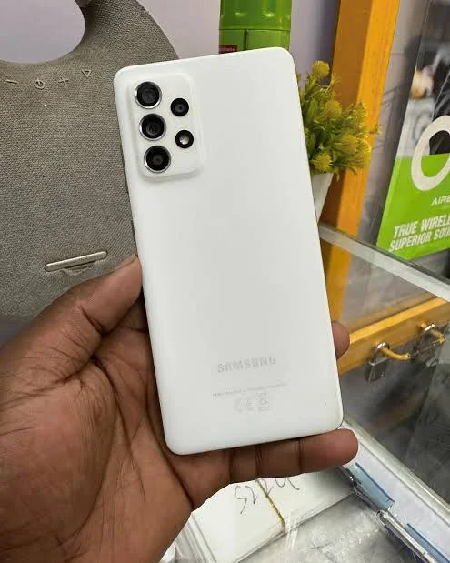 Samsung Galaxy A52