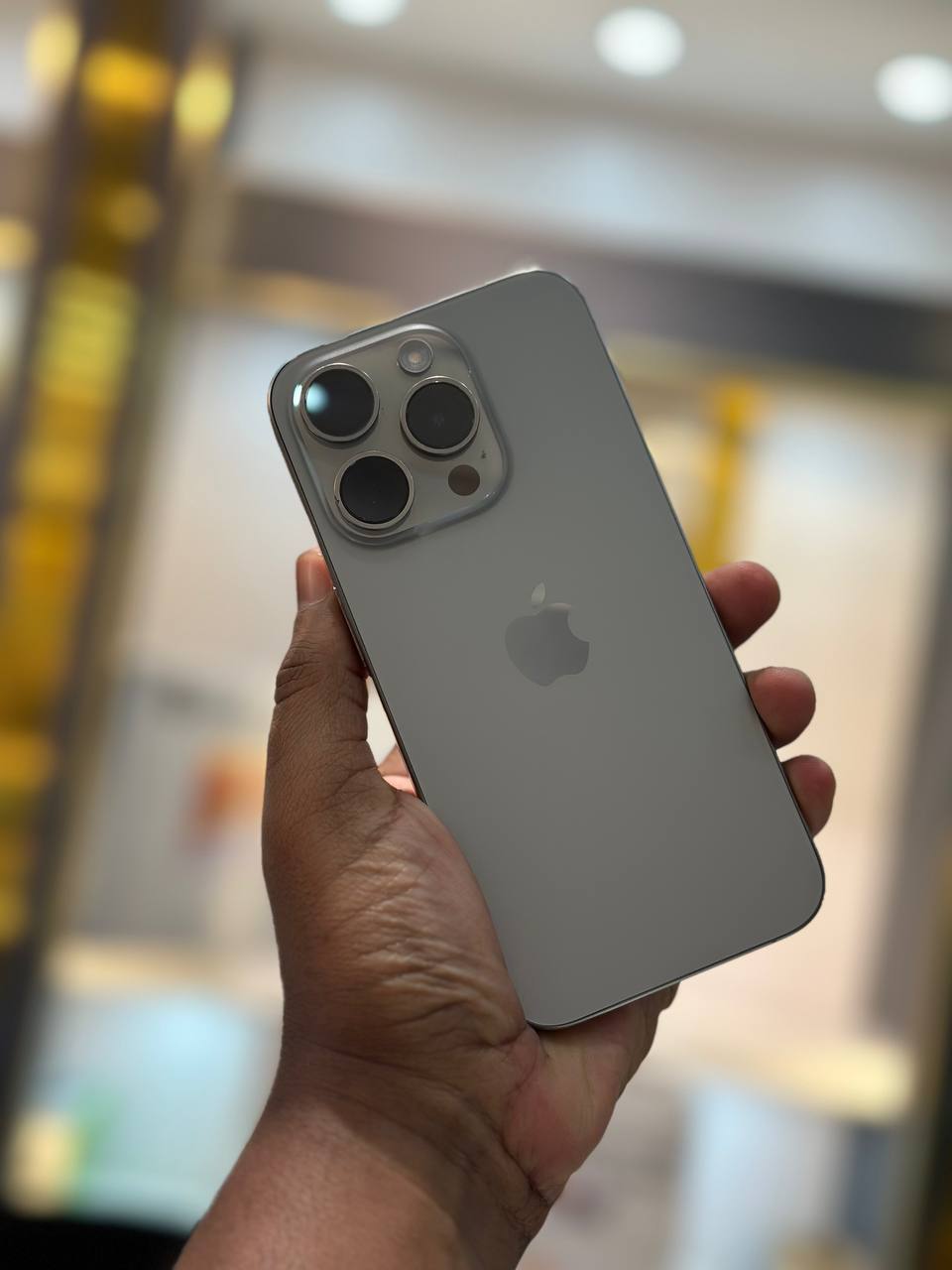 Apple iPhone 15 Pro