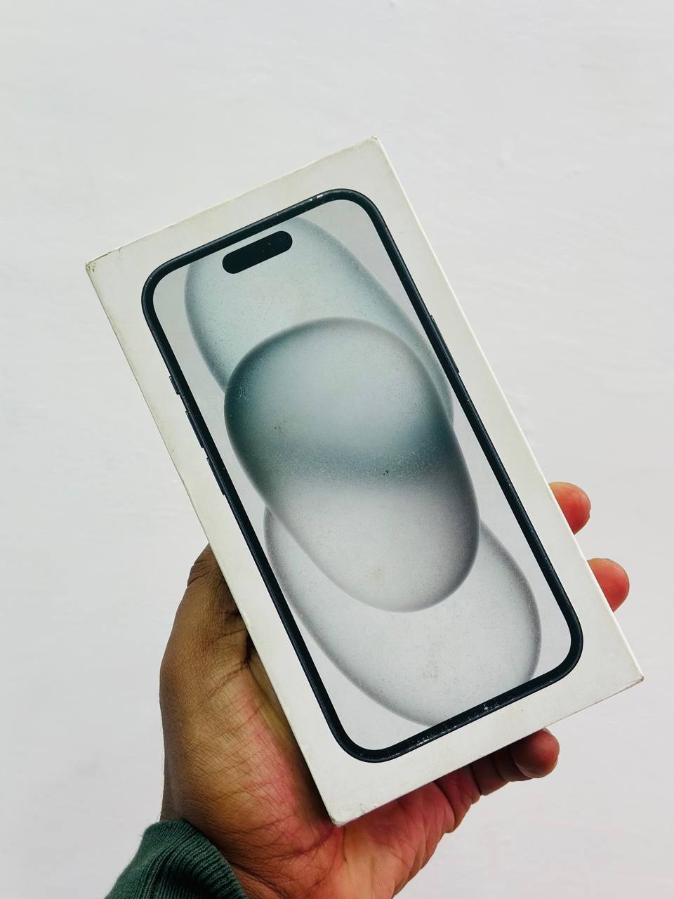 Apple iPhone 15