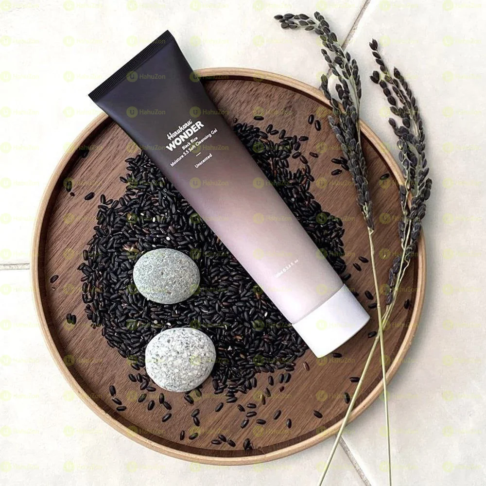 HaruHaru Black Rice Moisture 5.5 Soft Cleansing Gel