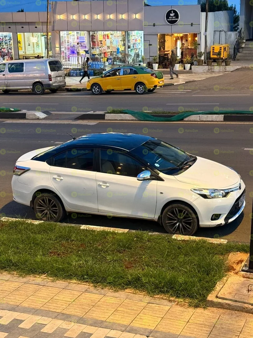2015 Model-Toyota Yaris