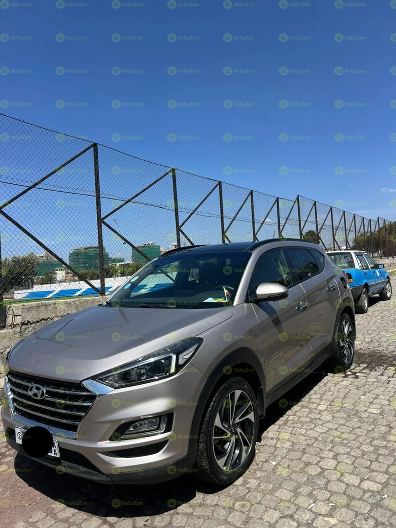 2020 Model-Hyundai Tucson