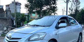 2010 Model-Toyota Yaris