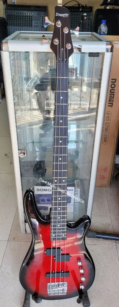Dream Maker 4 String Base Guitar