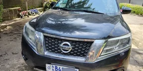 2013 Model-Nissan Pathfinder