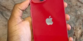 Apple iPhone 13