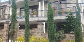 400 ካሬ የሚሸጥ G+2 ቤት በመሪ አካባቢ