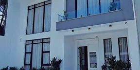 325 ካሬ የሚሸጥ G+2 መኖርያ ቤት በሳሊትምህረት አካባቢ