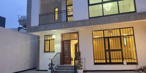 250 ካሬ የሚሸጥ ቤት በአያት