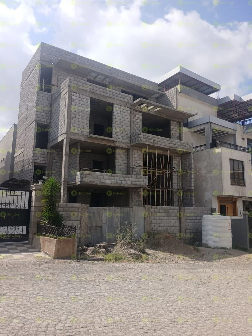 175 ካሬ የሚሸጥ ቤት በአያት