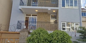 175 ካሬ የሚሸጥ ቤት በጃክሮስ አካባቢ