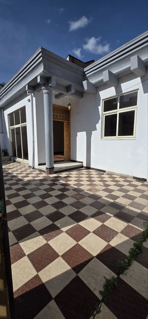 225 ካሬ የሚሸጥ ቤት በአያት