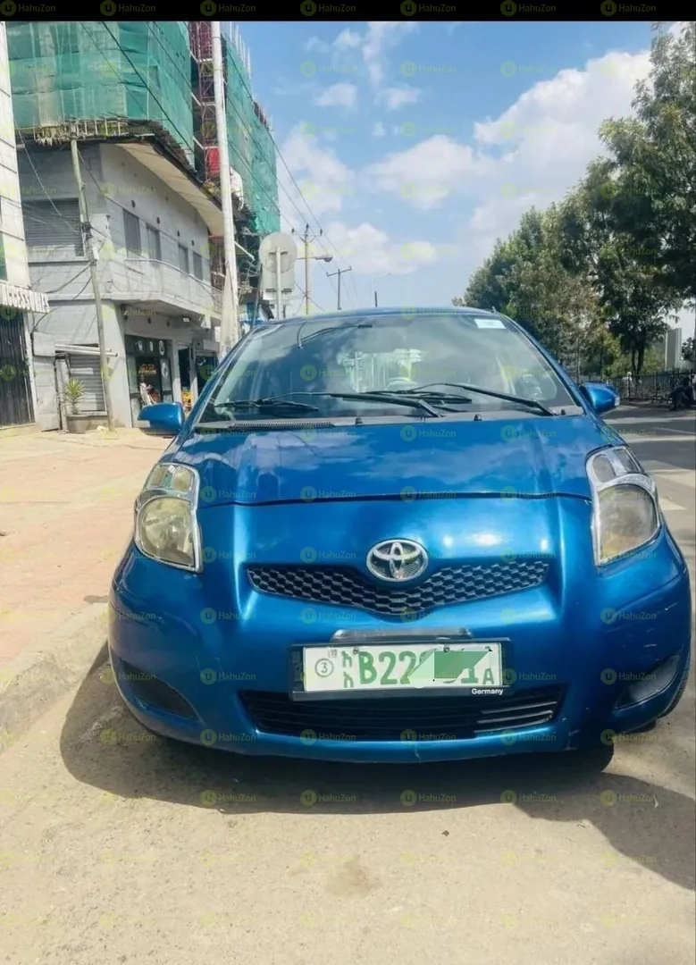 2008 Model-Toyota yaris Compakt