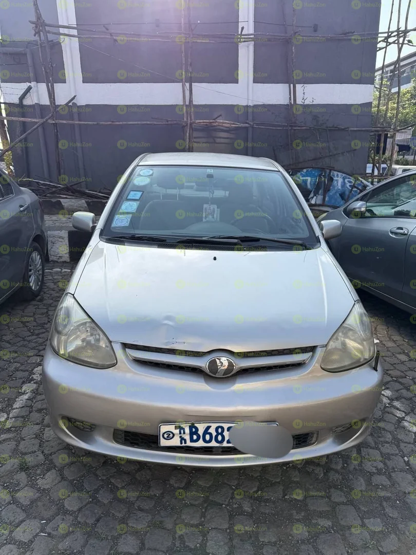 2005 Model-Toyota Pltze