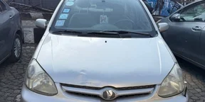 2005 Model-Toyota Pltze