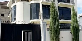500 ካሬ የሚሸጥ G+2 ቤት በአያት