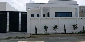 220 ካሬ የሚሸጥ ዘመናዊ ቪላ ቤት በሰሚት