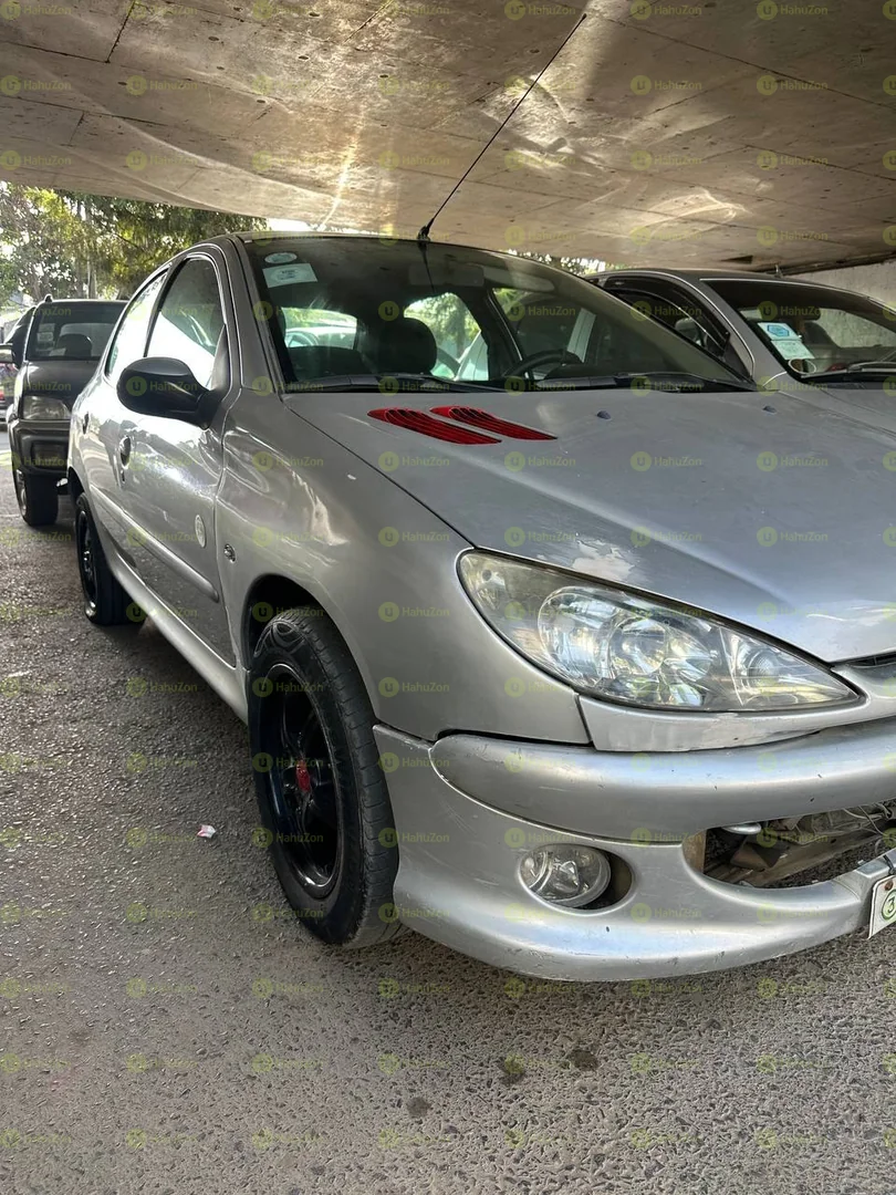 2008 Model-Peugeot 206
