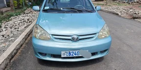 2005 Model-Toyota Platz