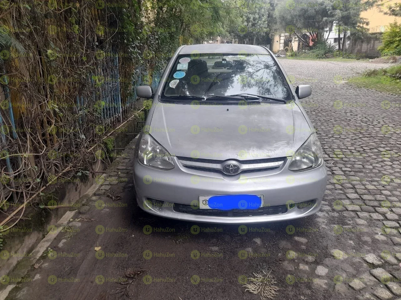 2005 Model-Toyota Platz