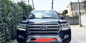 2017 Model-Toyota Land Cruiser