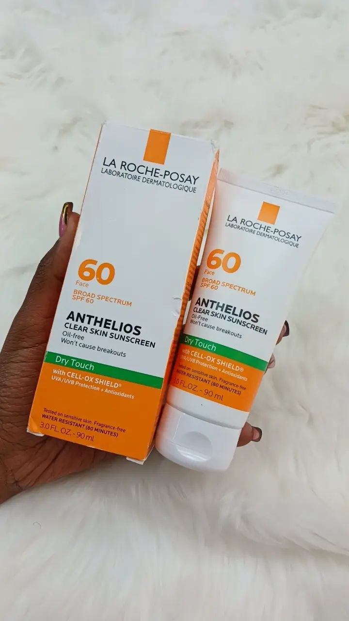 La Roche-Posay Anthelios Clear Skin Dry Touch Sunscreen SPF 60