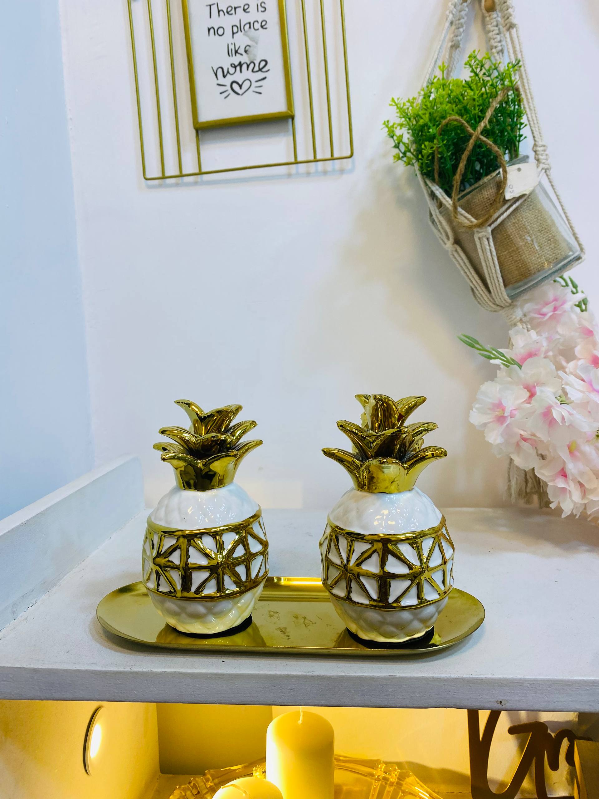 White and Golden Pineapple With Tray