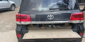 2009 Model-Toyota Landcruiser V.XR