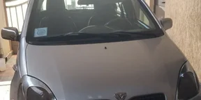 2000 Model-Toyota Vitz