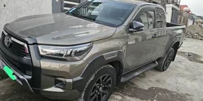 2021 Model-Toyota Hilux Invincible