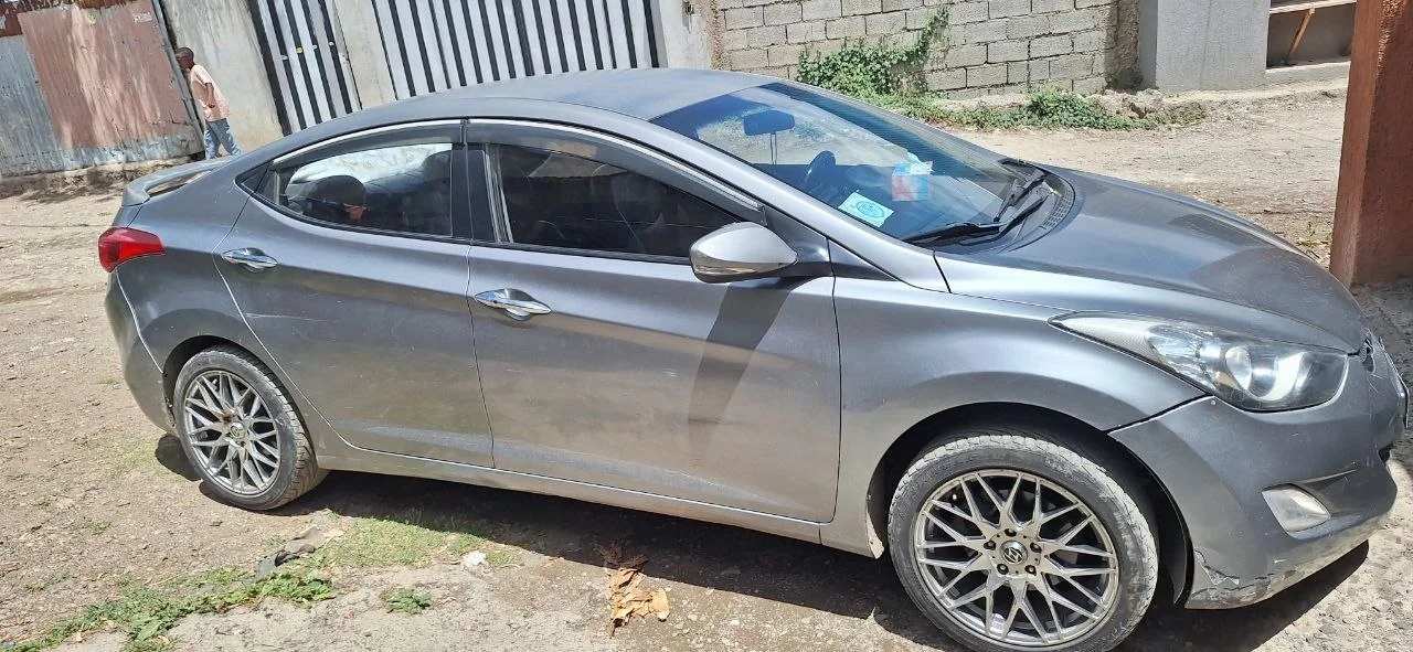 2012 Model-Hyundai Avante
