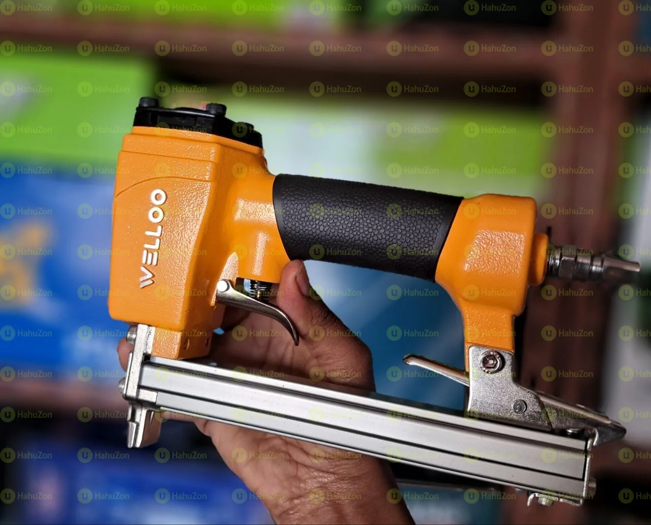 ወልሎኦ እስቴፕለር ሹተር