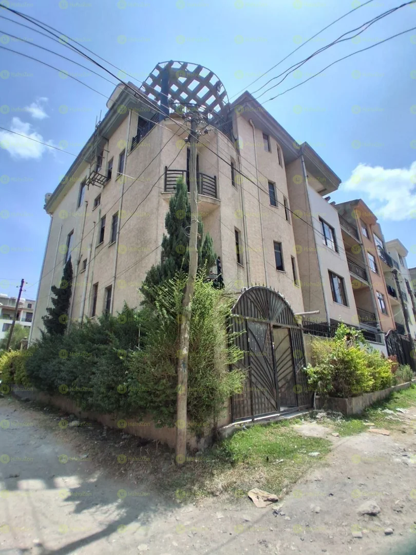 72 ካሬ የሚሸጥ G+3 በሰሚት 72
