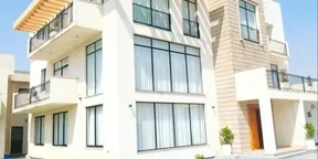 700 ካሬ የሚሸጥ G+2 ቤት በወሰን ሂልሳይድ አካባቢ