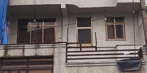 150 ካሬ የሚሸጥ G+3 ቤት በሰሚት