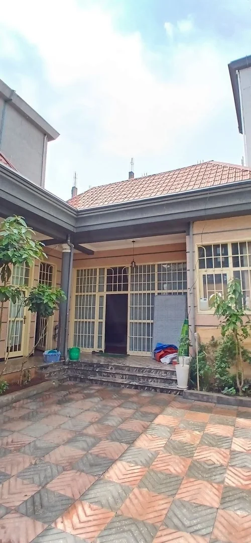 175 ካሬ የሚሸጥ ቪላ ቤት በአያት