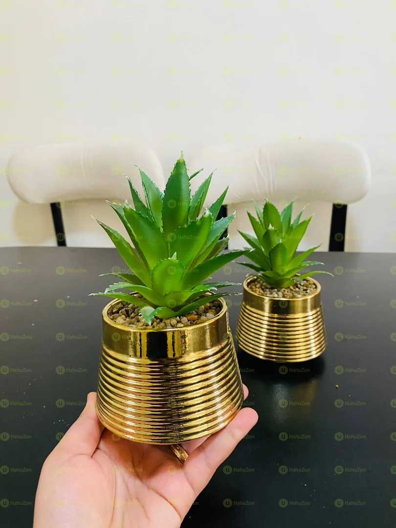 Ceramic Golden Mini Vases