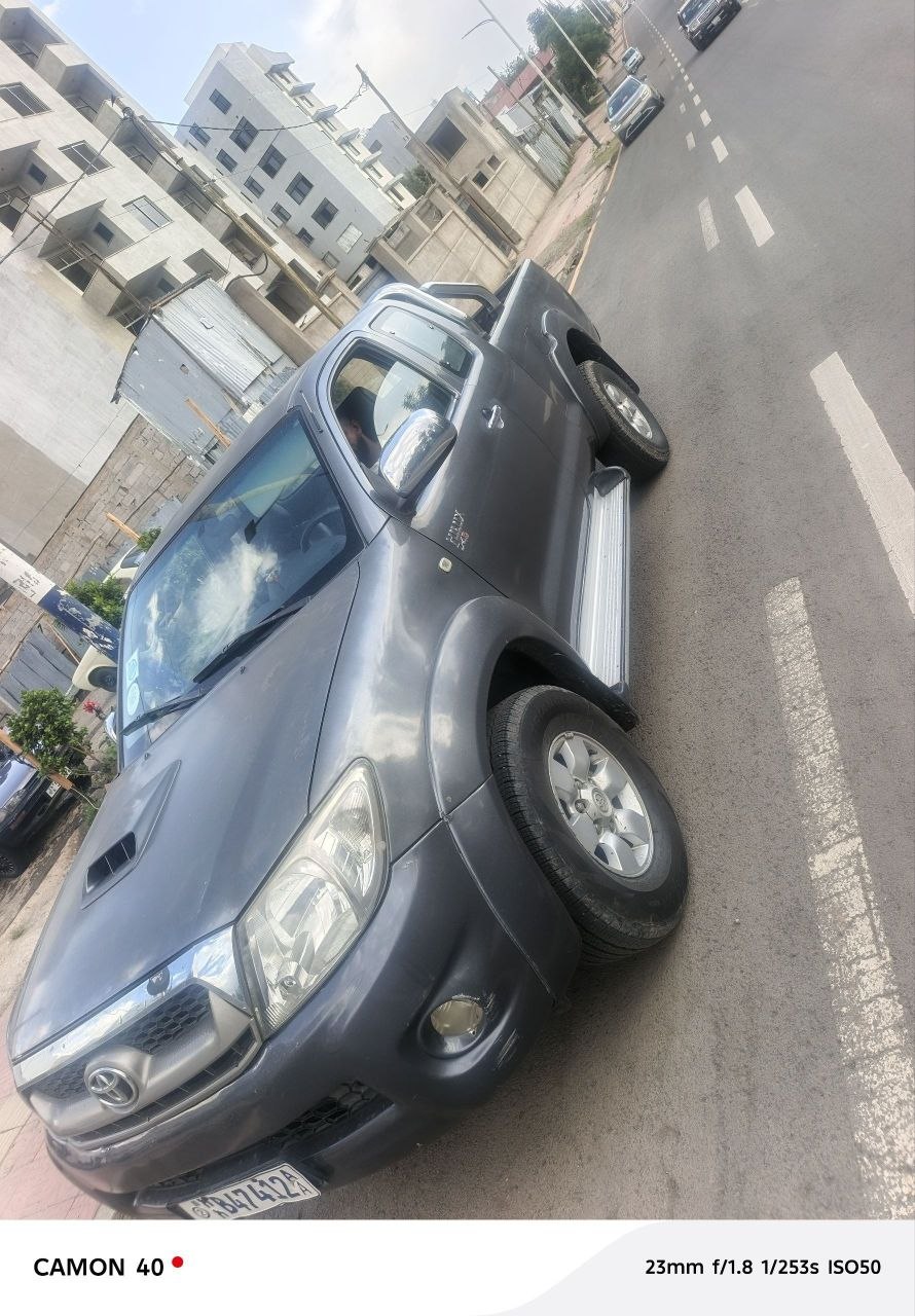 2008 Model-Toyota Hilux