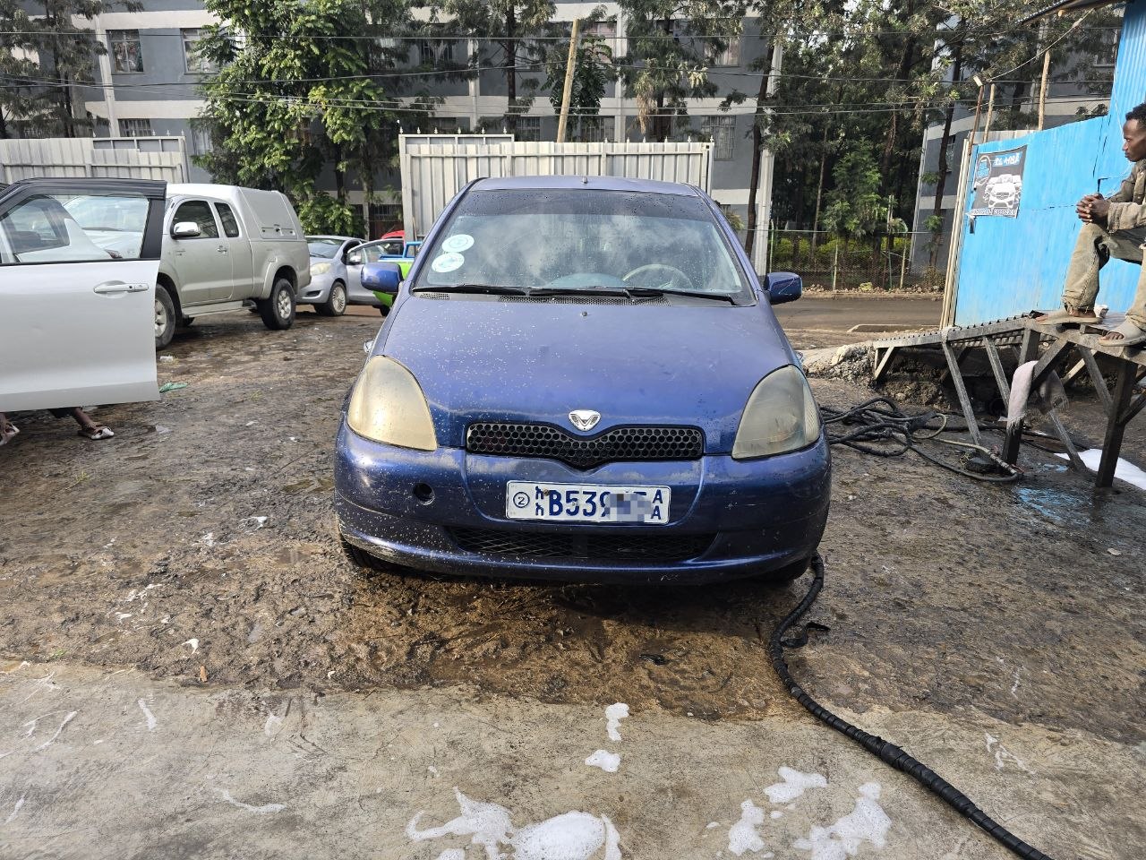 2001 Model-Toyota Vitz