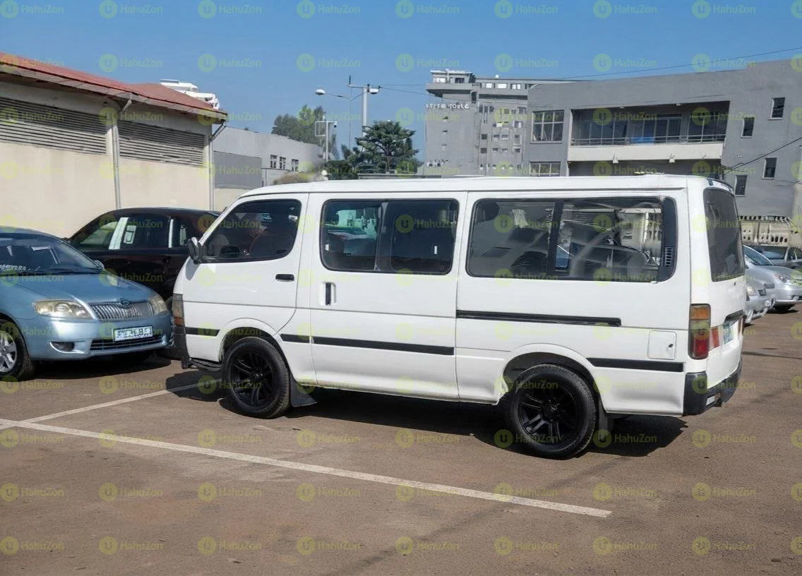 2001 Model-Toyota Minbus