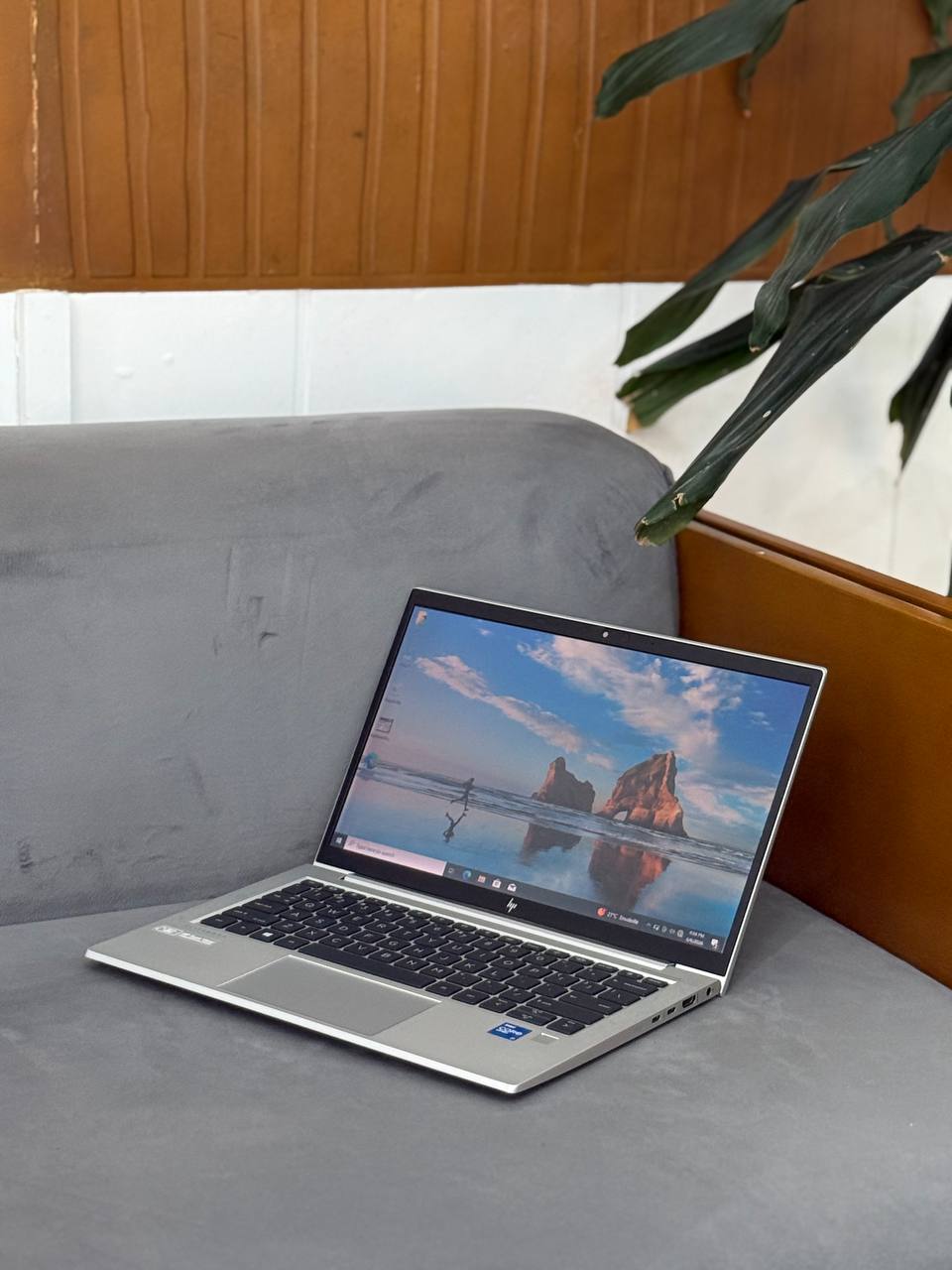 Hp EliteBook 830 G8 Core i5 11h Generation Laptop