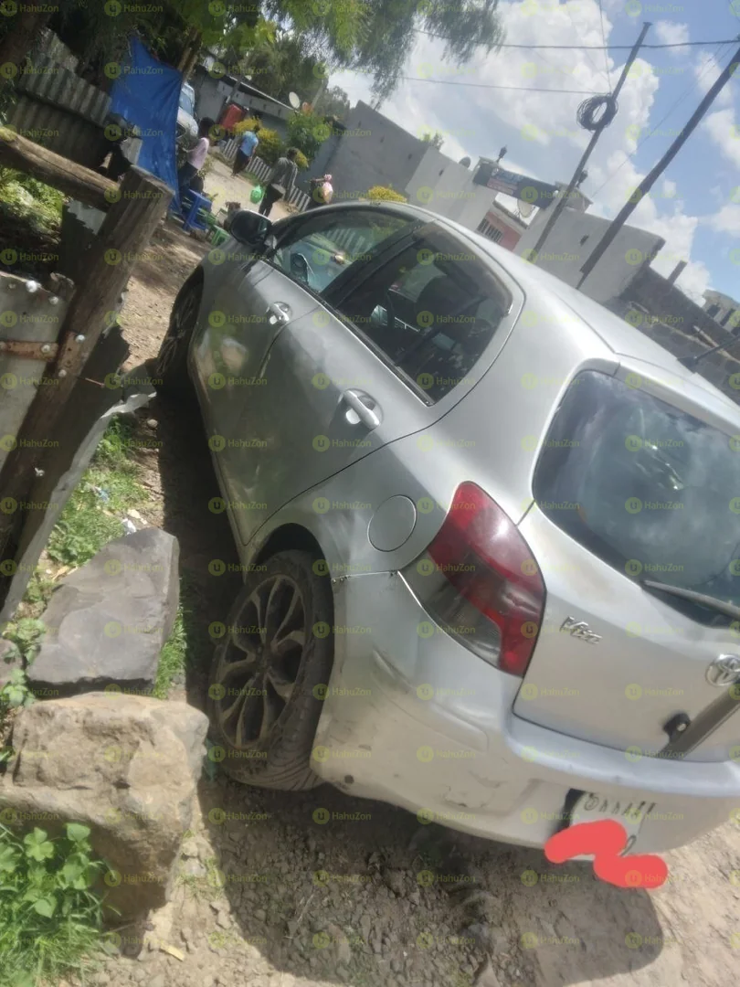 2009 Model-Toyota Yaris Compact