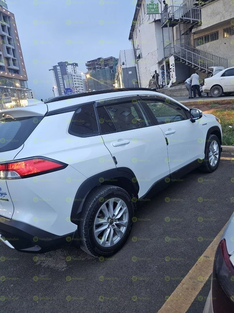 2023 Model-Toyota Corolla Cross Hybrid