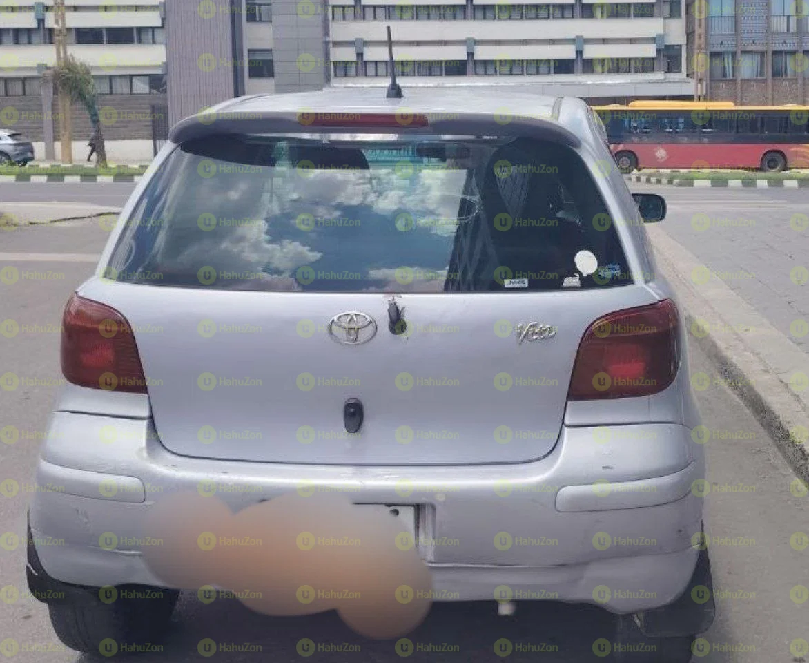 2001 Model-Toyota Vitz