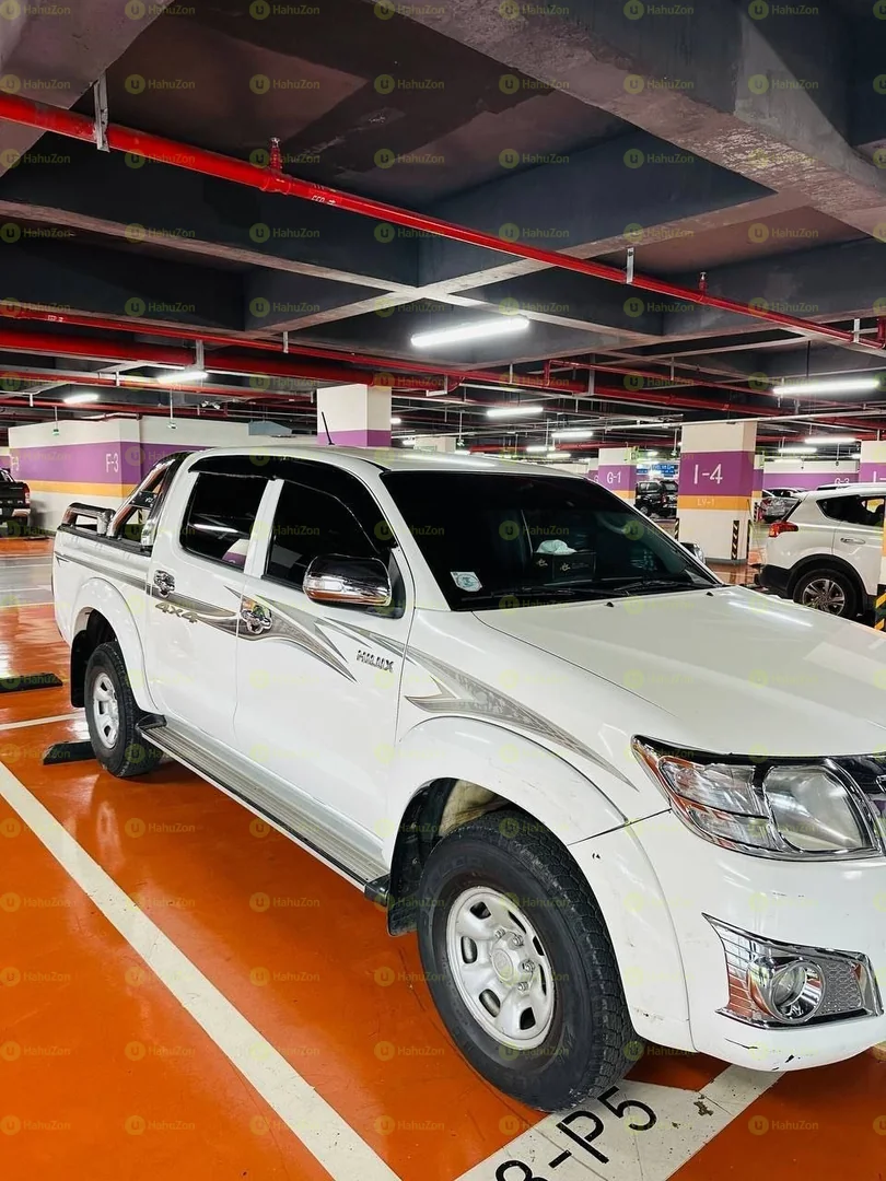 2015 Model-Toyota Hilux Double Cup