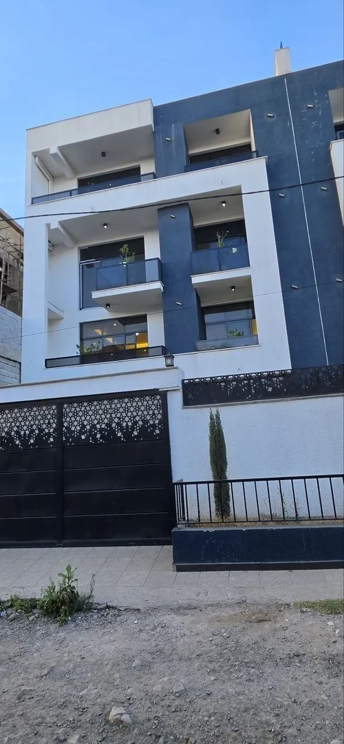 250 ካሬ የሚሸጥ G+4 ቤት በአያት