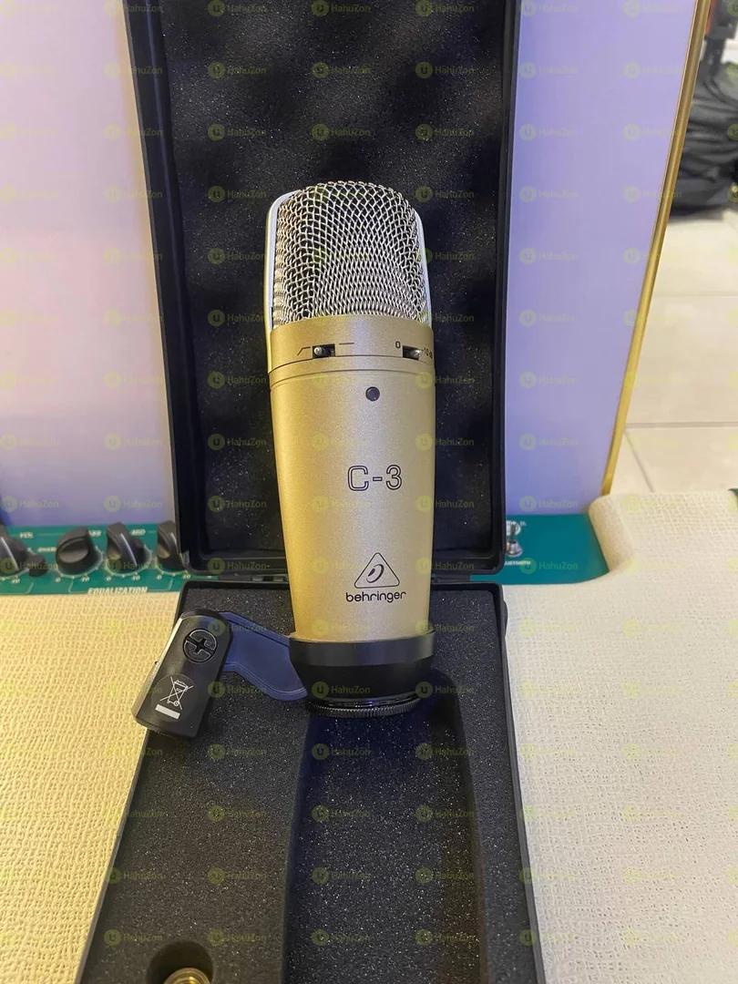 Behringer c3 Studio Mic