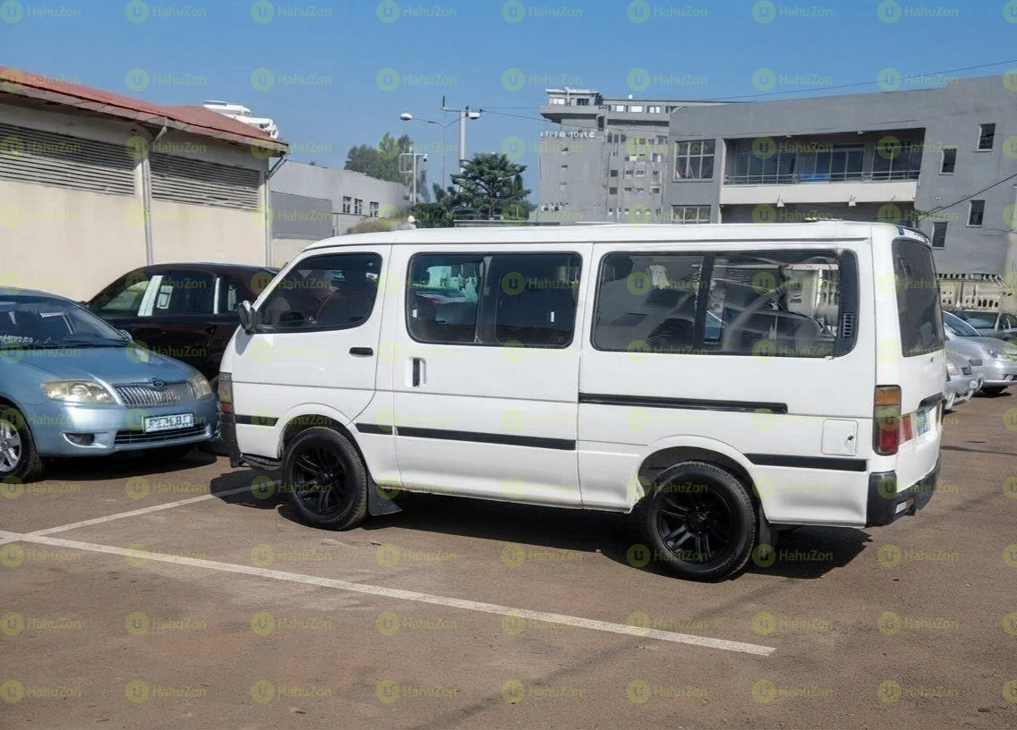 2001 Model-Toyota Minbus