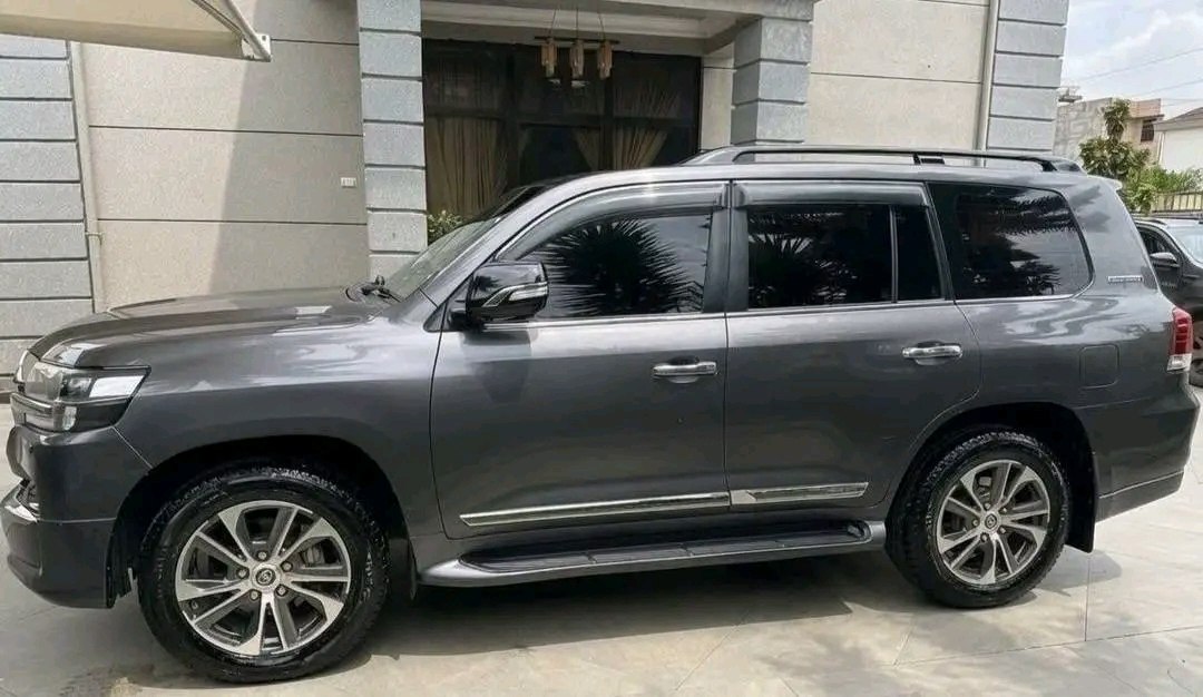 2021 Model-Toyota Landcruiser V8 VX.R